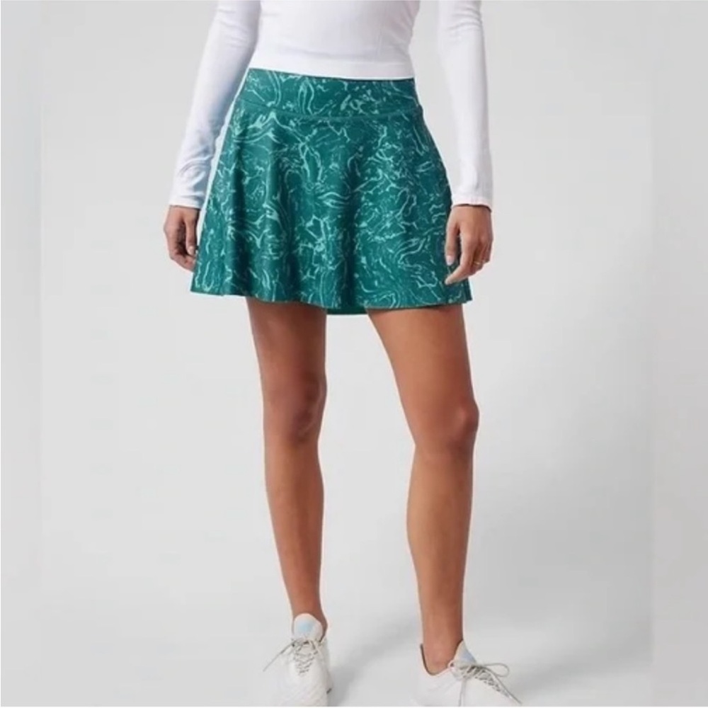 Athleta Ace Printed Tennis Skort 13.5” in size Medium